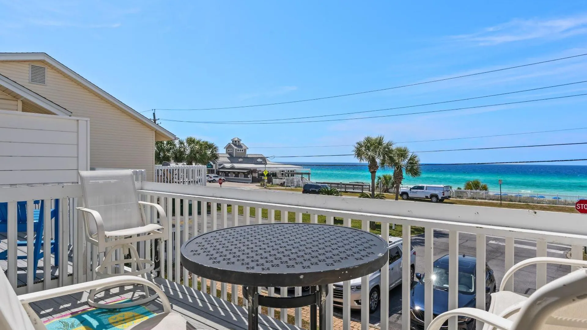 Beach Escape, King Suite, Ocean Views, Pet Friendly Destin